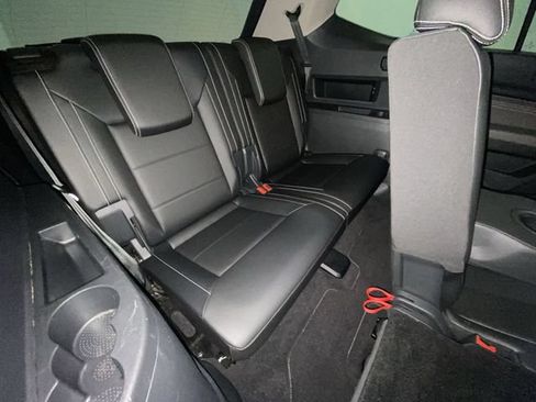 Used 2023 Volkswagen Atlas SE w/ Panoramic Sunroof Package AWD/4WD image 23