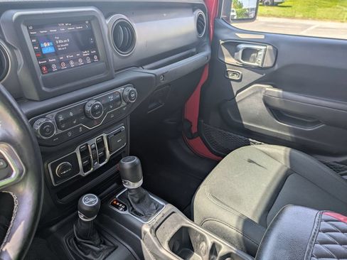 Used 2020 Jeep Gladiator Sport w/ Quick Order Package 24S AWD/4WD image 23