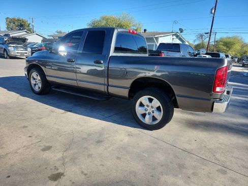Used 2004 Dodge Ram 1500 Truck SLT image 3