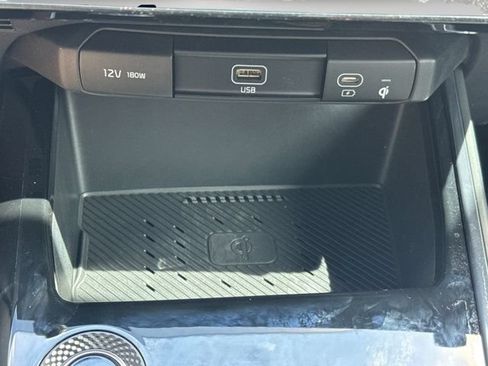 New 2026 Kia Niro Wind FWD image 25