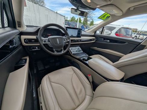 Used 2021 Lincoln Nautilus Reserve AWD/4WD image 7