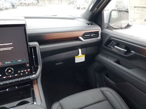 New 2026 GMC Yukon XL Denali image 15