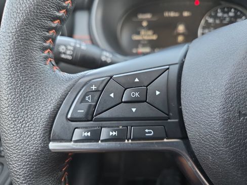Used 2024 Nissan Kicks SR w/ SR Premium Package FWD image 19