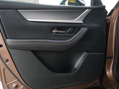 Certified 2025 MAZDA CX-70 Plug-In Hybrid w/ Premium Pkg image 20