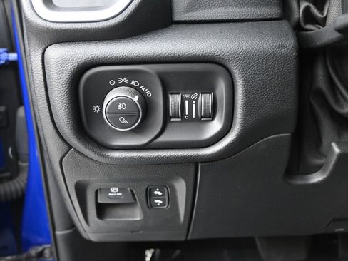 Used 2019 RAM 1500 Big Horn AWD/4WD image 23