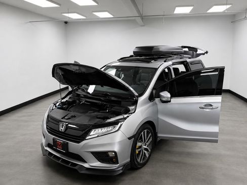 Used 2018 Honda Odyssey Touring image 30