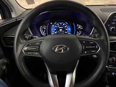 Used 2019 Hyundai Santa Fe SEL FWD image 17