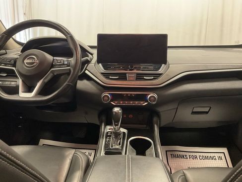 Used 2023 Nissan Altima 2.5 SL AWD/4WD image 4