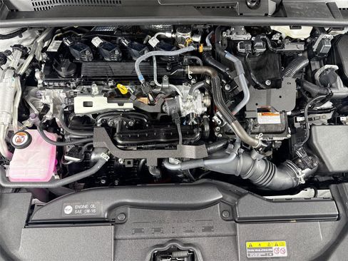 Used 2025 Toyota Prius Plug-In Hybrid image 39