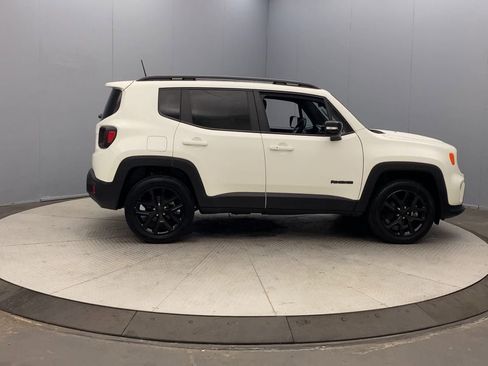 Used 2022 Jeep Renegade Altitude w/ Sun/Sound Group AWD/4WD image 6