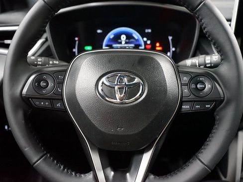 Used 2025 Toyota Corolla Cross AWD Hybrid w/ Convenience Package image 12