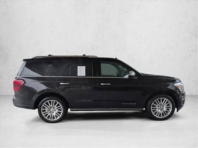 Used 2022 Ford Expedition Platinum AWD/4WD image 4