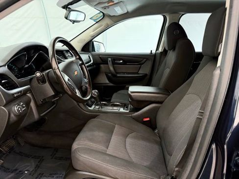 Used 2016 Chevrolet Traverse LT image 11