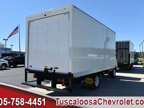 New 2025 Chevrolet Low Cab Forward image 9