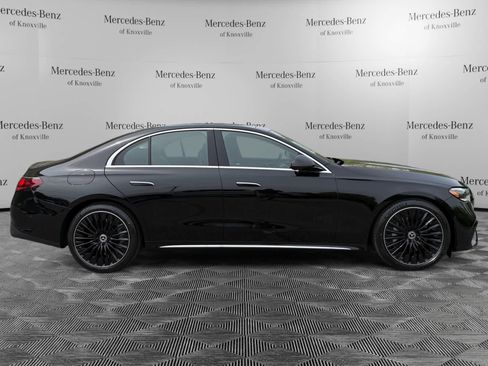 New 2026 Mercedes-Benz E 450 4MATIC Sedan image 6