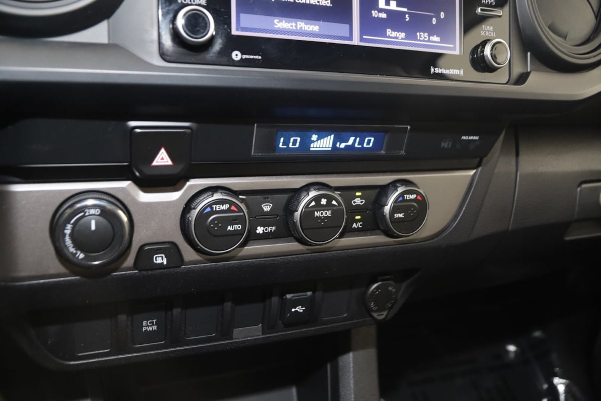 Used 2023 Toyota Tacoma SR AWD/4WD image 22