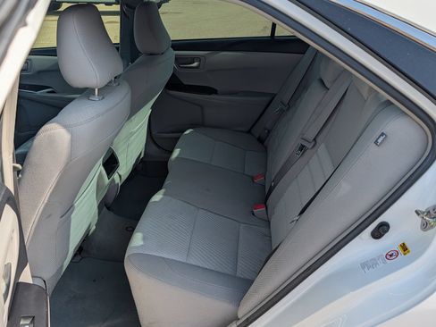 Used 2016 Toyota Camry LE FWD image 24