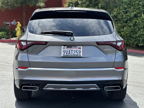 Certified 2025 Acura MDX FWD w/ Technology Package image 6