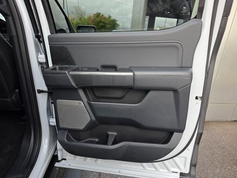 Used 2022 Ford F150 XLT w/ Equipment Group 302A High image 12