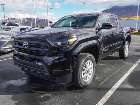 New 2025 Toyota Tacoma SR5 image 4