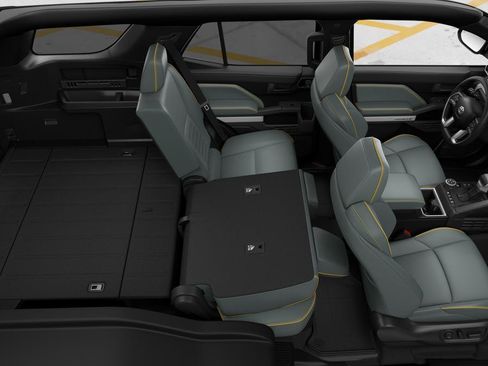 New 2026 Toyota 4Runner Trailhunter AWD/4WD image 4