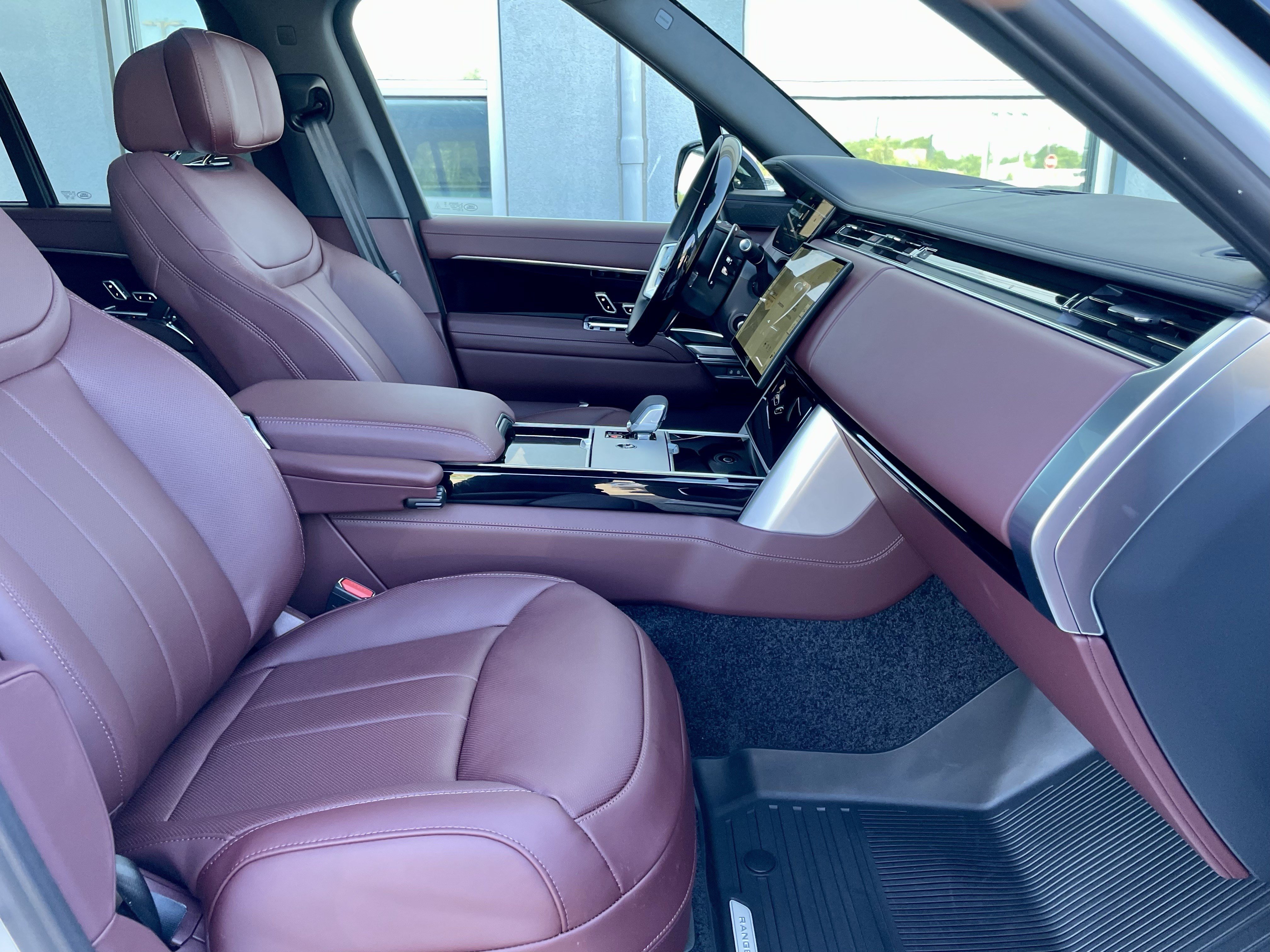 New 2026 Land Rover Range Rover Autobiography AWD/4WD image 15