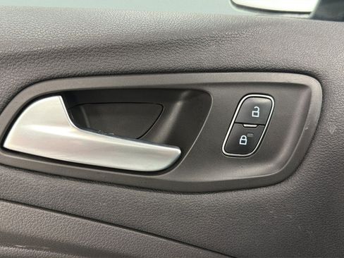 Used 2019 Ford Escape SEL FWD image 16