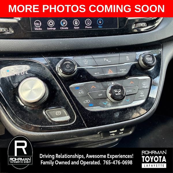 Used 2019 Chrysler Pacifica Touring Plus w/ S Appearance Package FWD image 10
