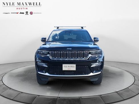 Used 2022 Jeep Grand Cherokee Summit AWD/4WD image 18