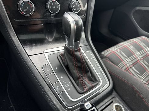 Used 2015 Volkswagen GTI S FWD image 20