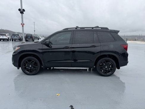 Certified 2025 Honda Passport Black Edition image 3