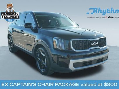 Used 2024 Kia Telluride EX w/ EX Captain's Chair Package