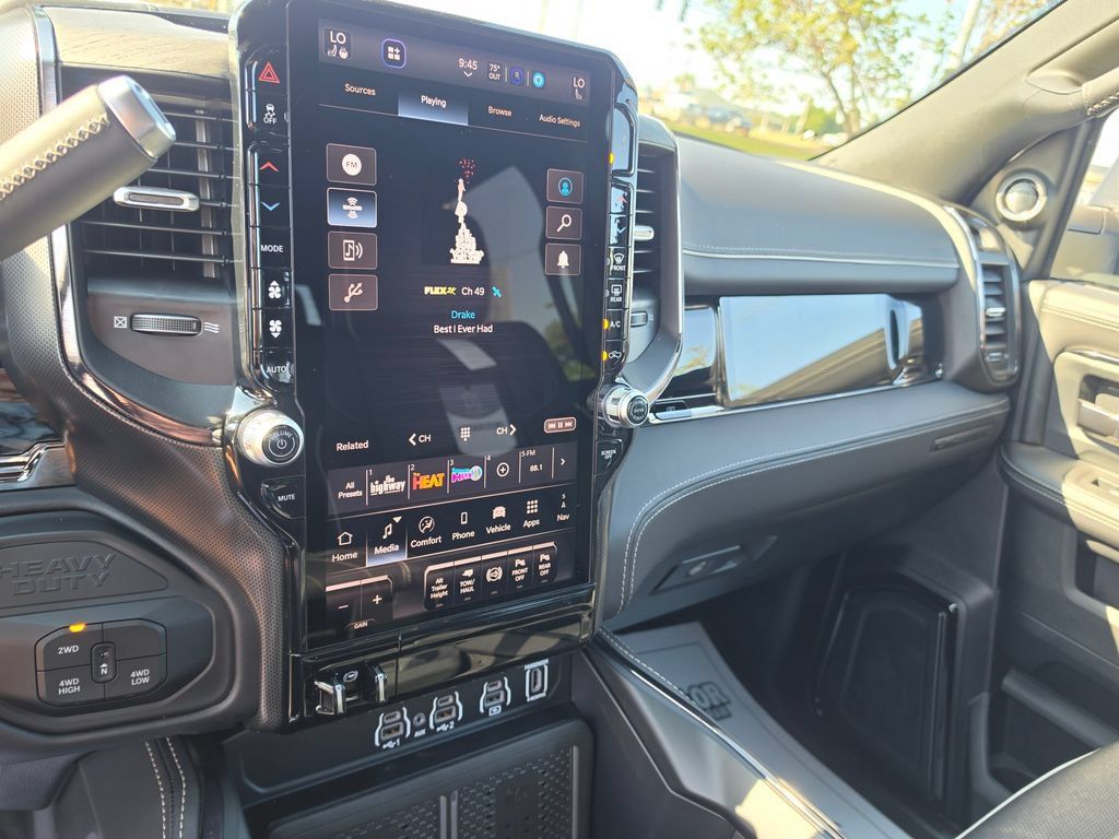 New 2027 RAM 2500 Limited AWD/4WD image 28