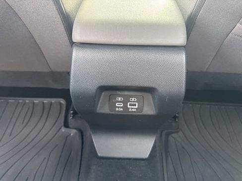 Certified 2025 Subaru Crosstrek 2.0i Premium image 25