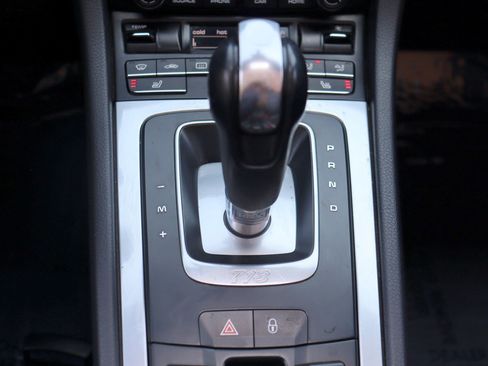 Used 2019 Porsche 718 Boxster RWD image 34