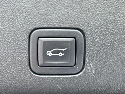 Used 2021 Chevrolet Tahoe LT RWD image 15
