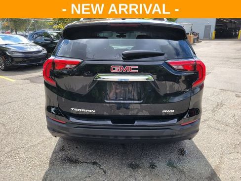 Used 2019 GMC Terrain SLE w/ Driver Convenience Package AWD/4WD image 4