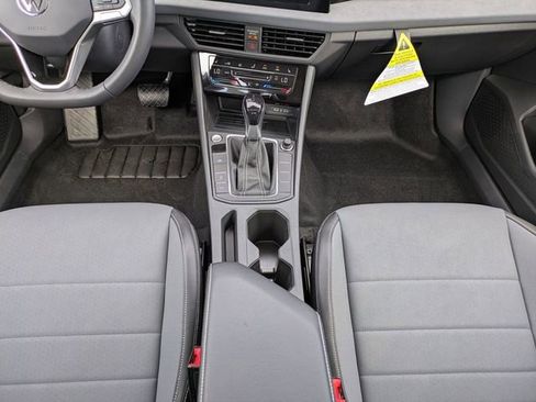 New 2026 Volkswagen Jetta SE FWD image 18