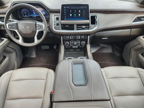 Used 2023 Chevrolet Tahoe Z71 w/ Luxury Package AWD/4WD image 27