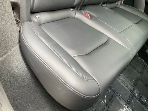 Used 2023 Tesla Model Y 2WD image 55