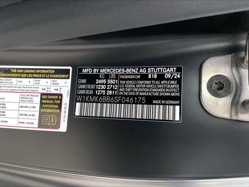 Used 2025 Mercedes-Benz CLE 450 4MATIC Cabriolet image 38