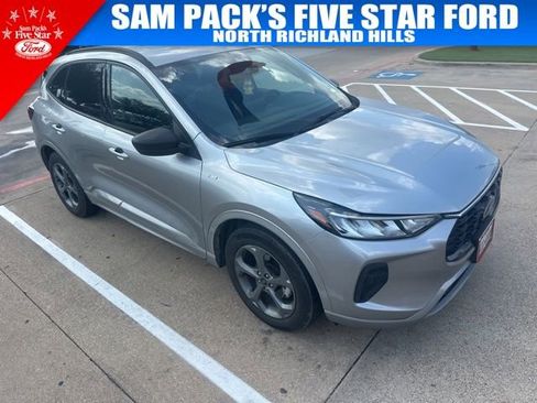 Used 2024 Ford Escape ST-Line FWD image 3