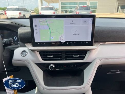New 2026 Ford Explorer Active w/ Active Comfort Package RWD image 25