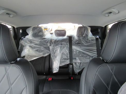 Used 2025 Ford Mustang Mach-E Select w/ Comfort Package Lite image 31