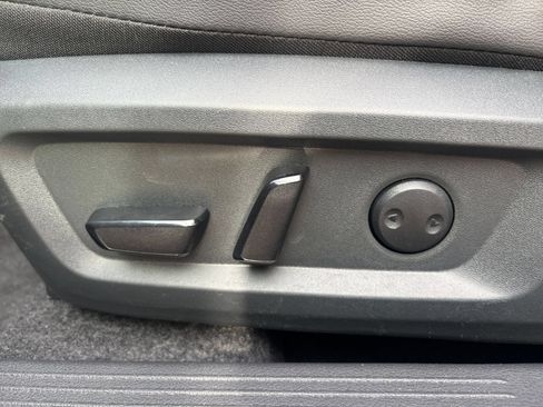 Used 2026 Nissan Rogue SL FWD image 22