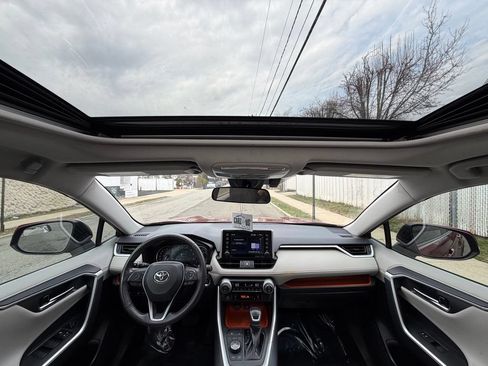 Used 2020 Toyota RAV4 Adventure w/ Convenience Package AWD/4WD image 25