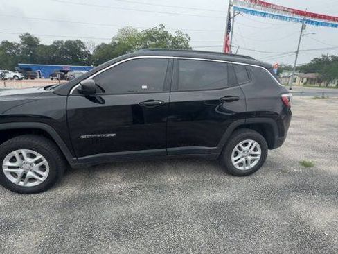 Used 2020 Jeep Compass Sport AWD/4WD image 5