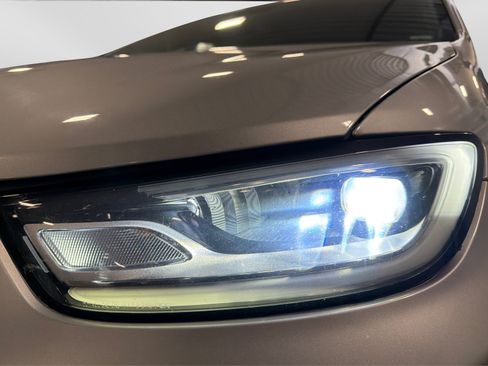 Used 2023 Chrysler Pacifica Touring-L FWD image 13
