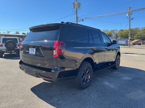 New 2025 Ford Expedition Tremor image 6