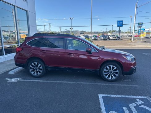 Used 2017 Subaru Outback 3.6R Limited AWD/4WD image 5